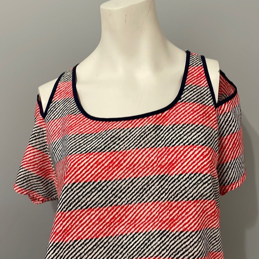 THML peek shoulder blouse top, Size Large. Worn only once. Bundle & Save!